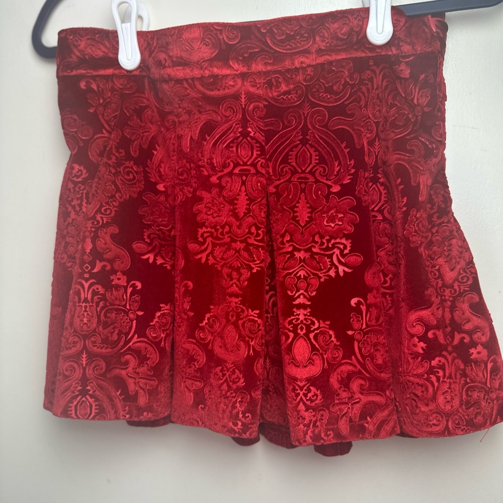 Sugar Thrillz/Dolls Kill Red December Dilemma Embossed Brocade Mini Skirt NWT S - Picture 2 of 16